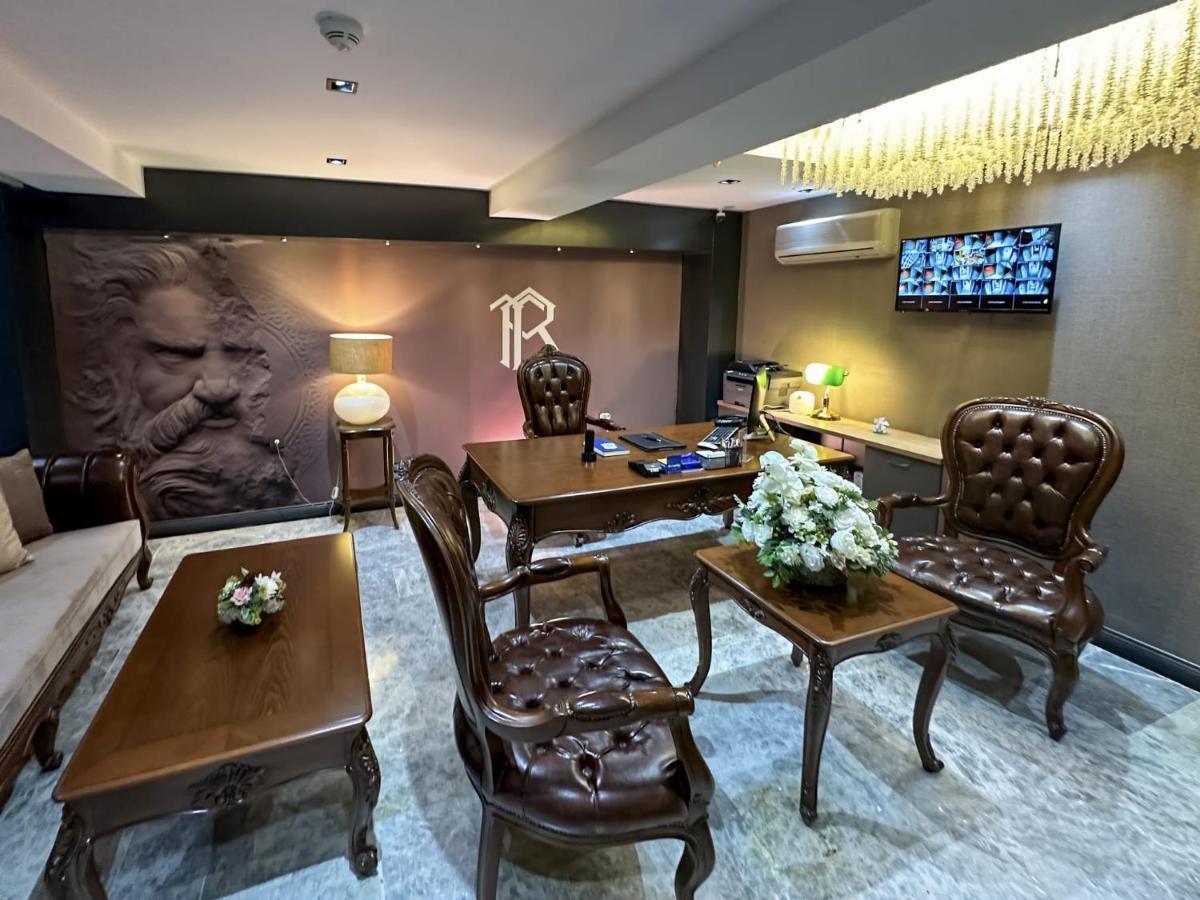 The Royals Hotel Измир Екстериор снимка